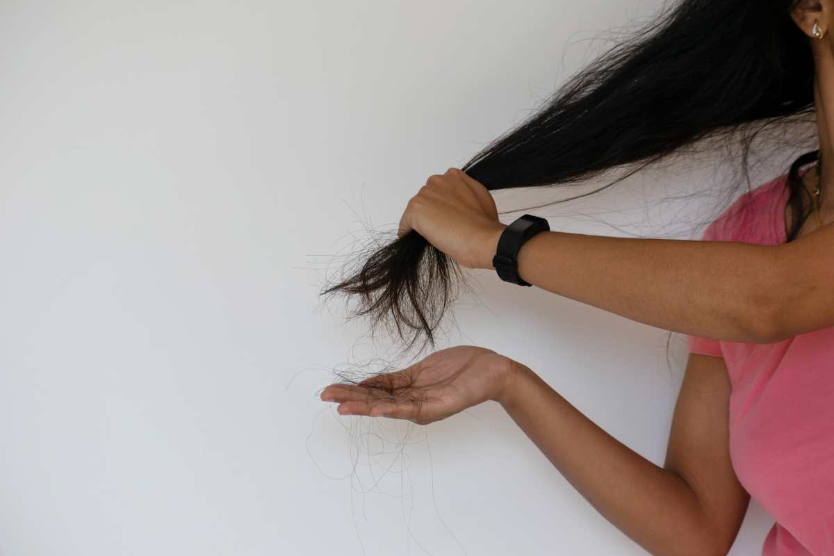 come prevenire la caduta capelli da inquinamento