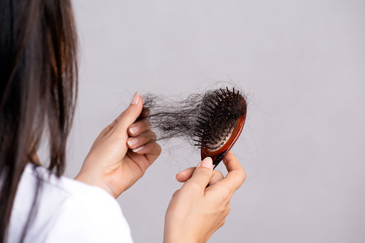 Eccessiva perdita di capelli cosa fare e quando preoccuparsi Eccessiva perdita di capelli cosa fare e quando preoccuparsi