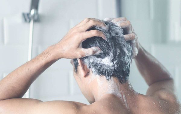 Quali tipi di shampoo fanno male ai capelli?
