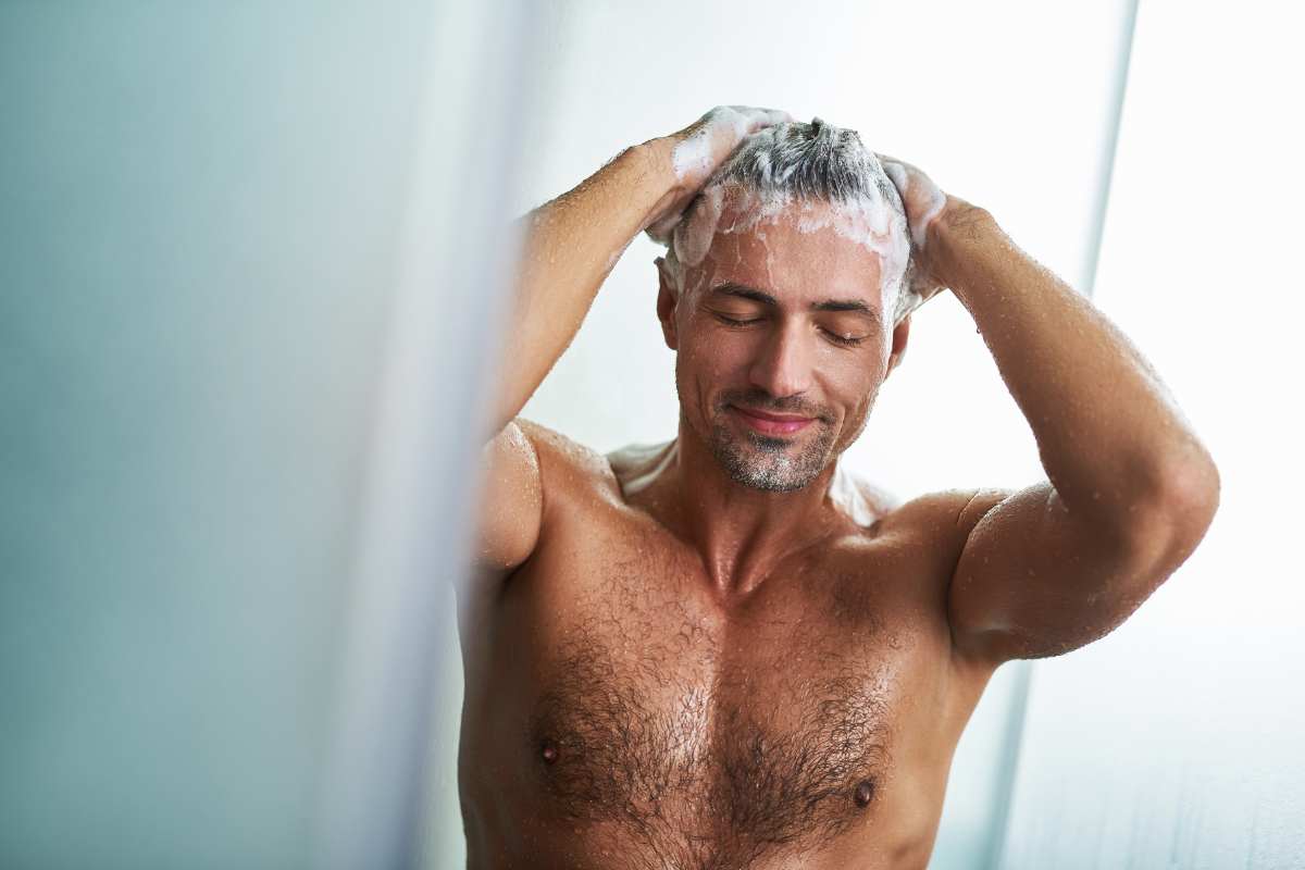 Shampoo secco fa male ai capelli